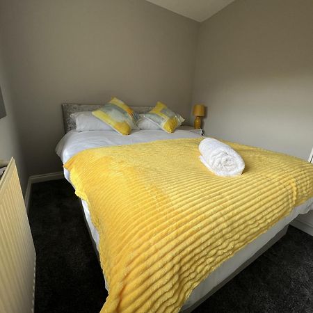 Alexander Road Villa Glenrothes Bagian luar foto