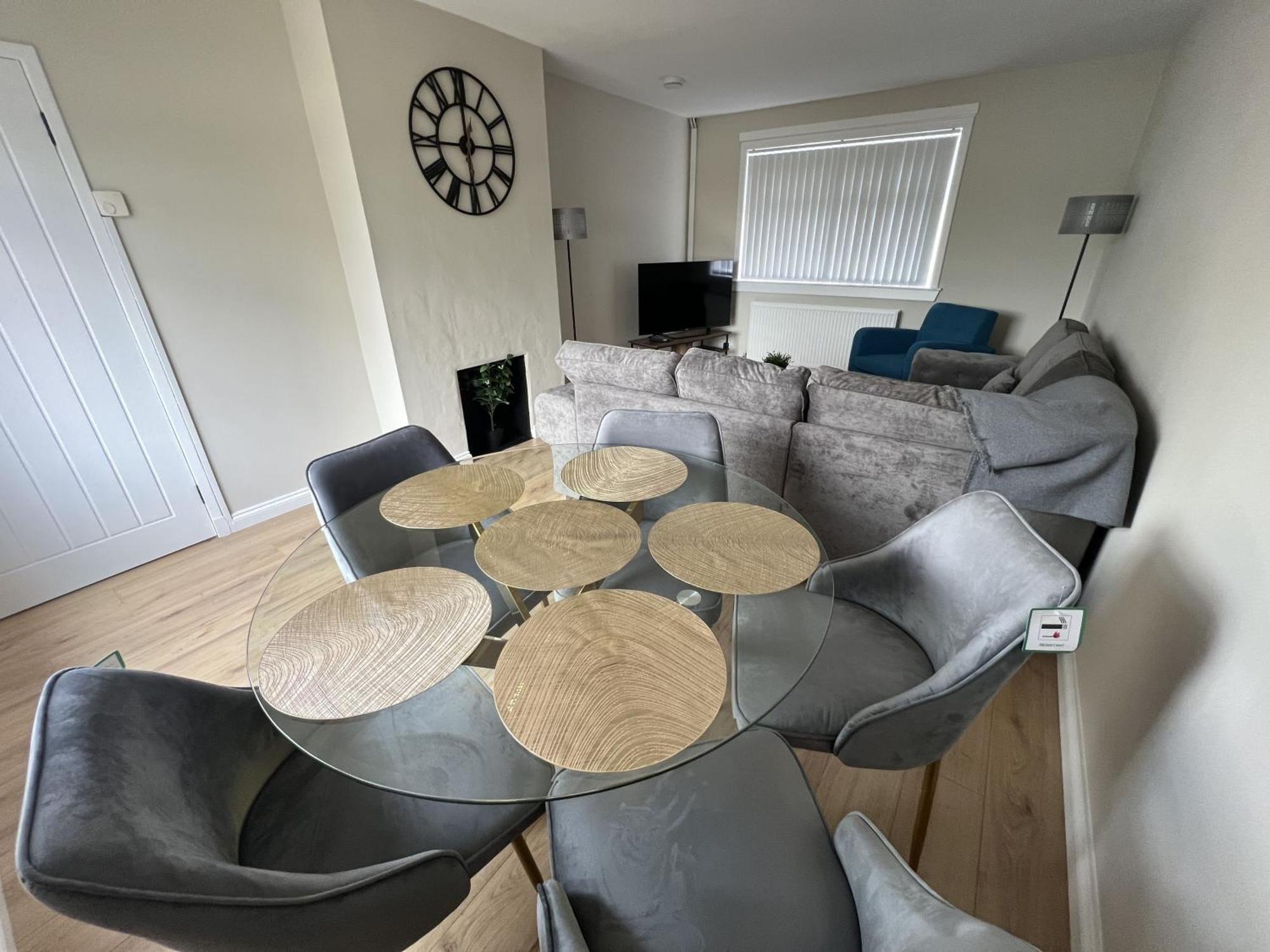 Alexander Road Villa Glenrothes Bagian luar foto